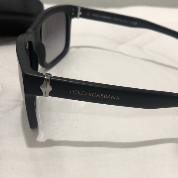 Dolce and Gabanna sunglasses - Picture 4 of 7